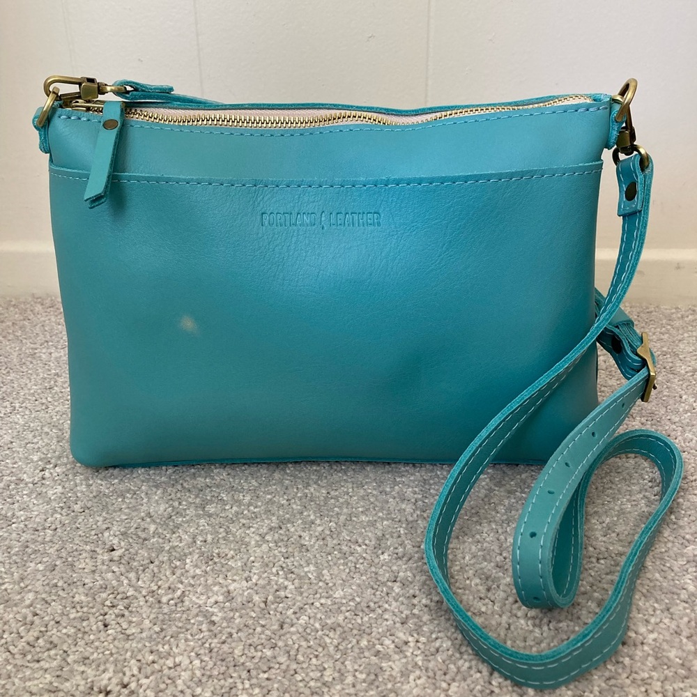 NWOT PLG Portland Leather’s Goods Large Poppy Crossbody Purse Optical Blue Bag - Picture 10 of 11
